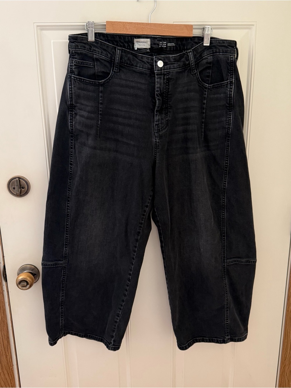 The Kenna Mid-Rise Heritage Barrel Jeans by Pilcro: Denim-Knit Edition Size 16 - Picture 3 of 11